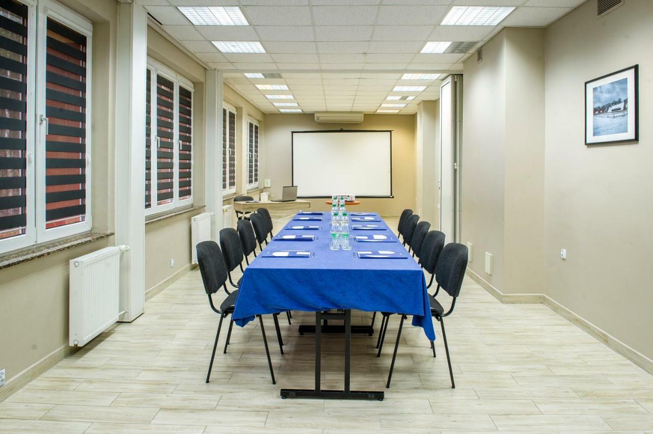 Wawrzkowizna Hotel Rząsawa Kültér fotó